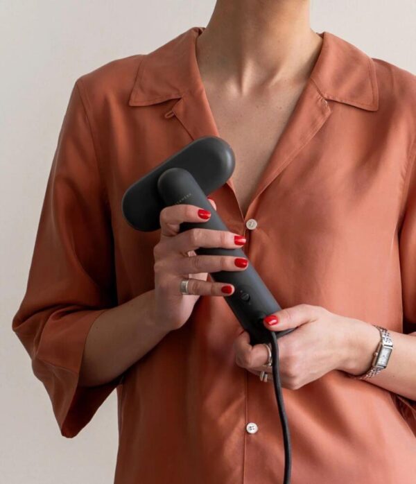 Steamery Pilo 2 Fabric Shaver in Charcoal