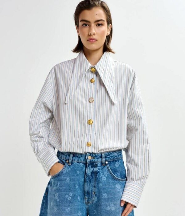 Essentiel Antwerp Jomato Pointy Collared Shirt in Nile Blue