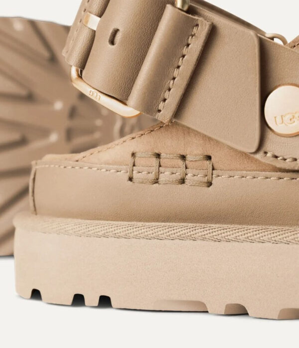 UGG Goldenstar Villa Clog in Mustard Seed