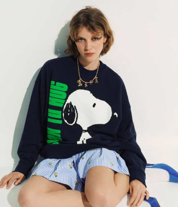 Essentiel Antwerp Jumbrella Embo Sweatshirt in Patriot Blue
