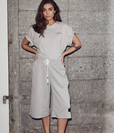 Haute L’Amitie Maxi Sweat Bermuda Short in Grey Melange
