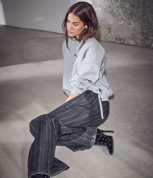 Haute L’Amitie New Studio Tie Sweatshirt in Grey