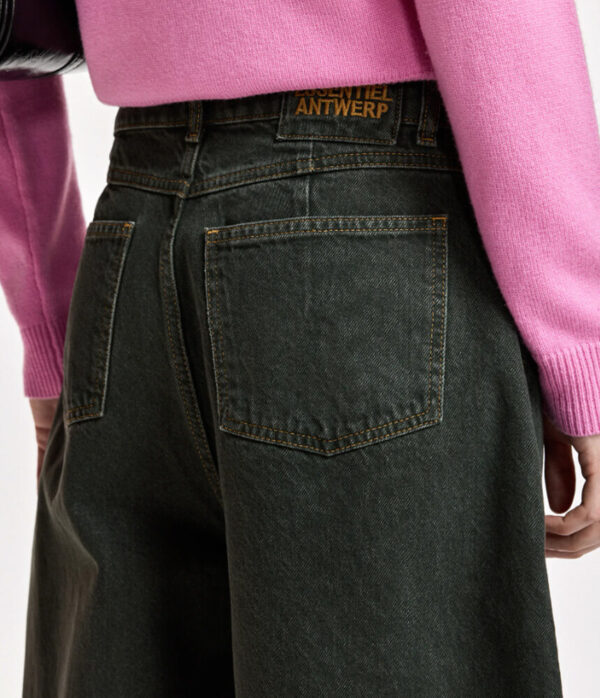 Essentiel Antwerp Kokos Barrel Leg Jean in Dusty Green