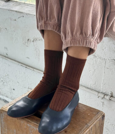 Le Bon Shoppe Her Socks in Coffee