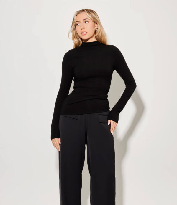 Odd Muse Long Sleeve Knitted Top in Black